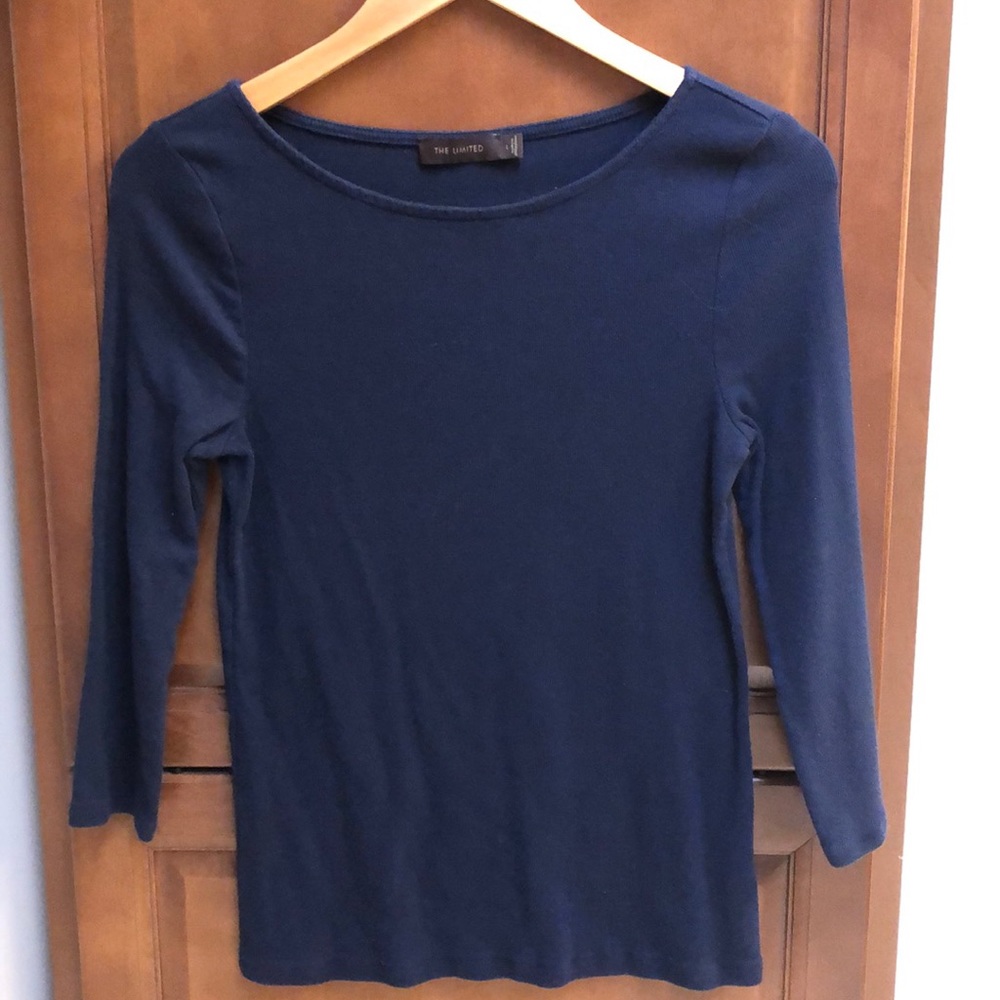 The Limited navy 3/4 length sleeve basic top